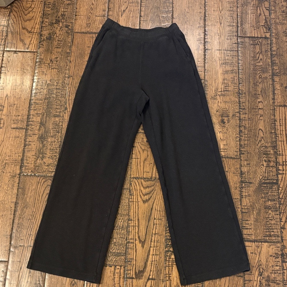 Uniqlo Black Pull-On Wide Leg Pants